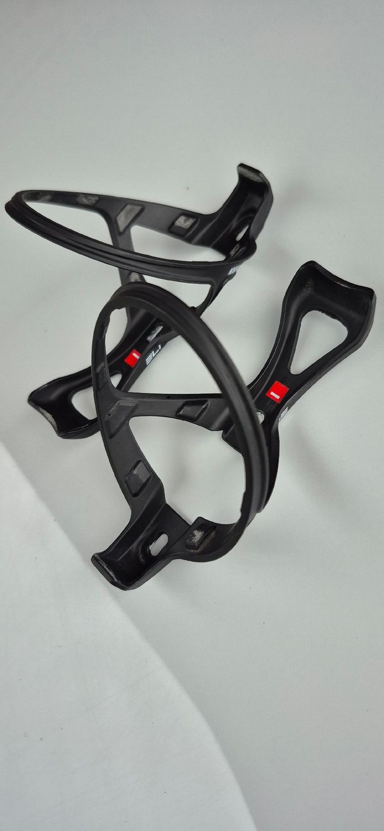 Used Elite Leggero Carbon Bottle Cages 2026 bike — image 3 of 4