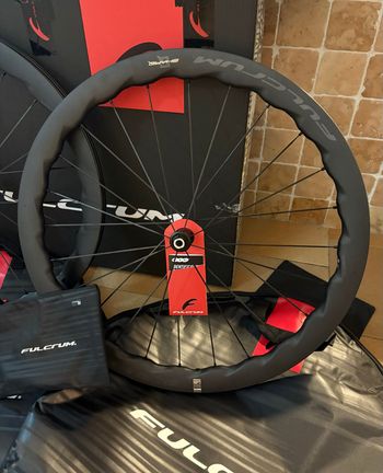 Used Fulcrum Sharq 42 Carbon Wheelset 2026 bike — image 3 of 4