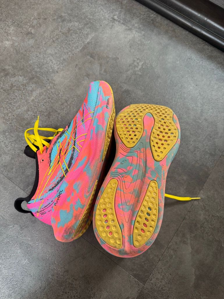 Used Asics GEL-NIMBUS 25 Color Injection bike — image 4 of 8