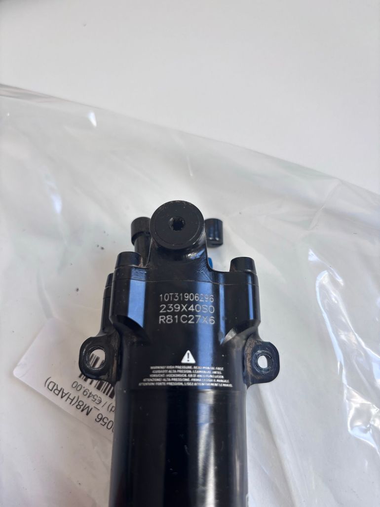 Použité RockShox isostrut Amortiguador 2025 bike — obrázek 2 z 5