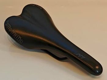 Käytetty Selle Italia X1 X-Cross bike