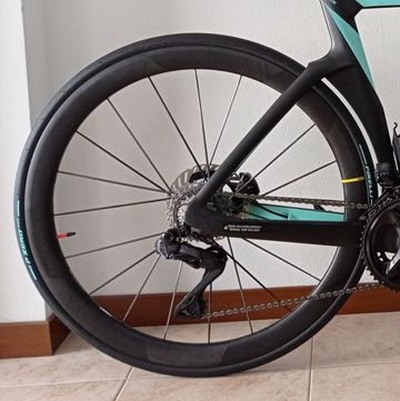 Brugt Mavic Cosmic Ultimate 45 Disc 2025 bike — billede 2 af 4