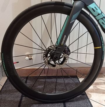 Brugt Mavic Cosmic Ultimate 45 Disc 2025 bike — billede 1 af 4