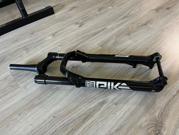 Used RockShox Pike Ultimate Charger 3.1 RC2 29" 130mm 2025 bike — image 2 of 6