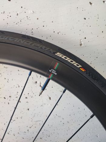 Used Miche Carbonio Wheelset bike — image 5 of 9