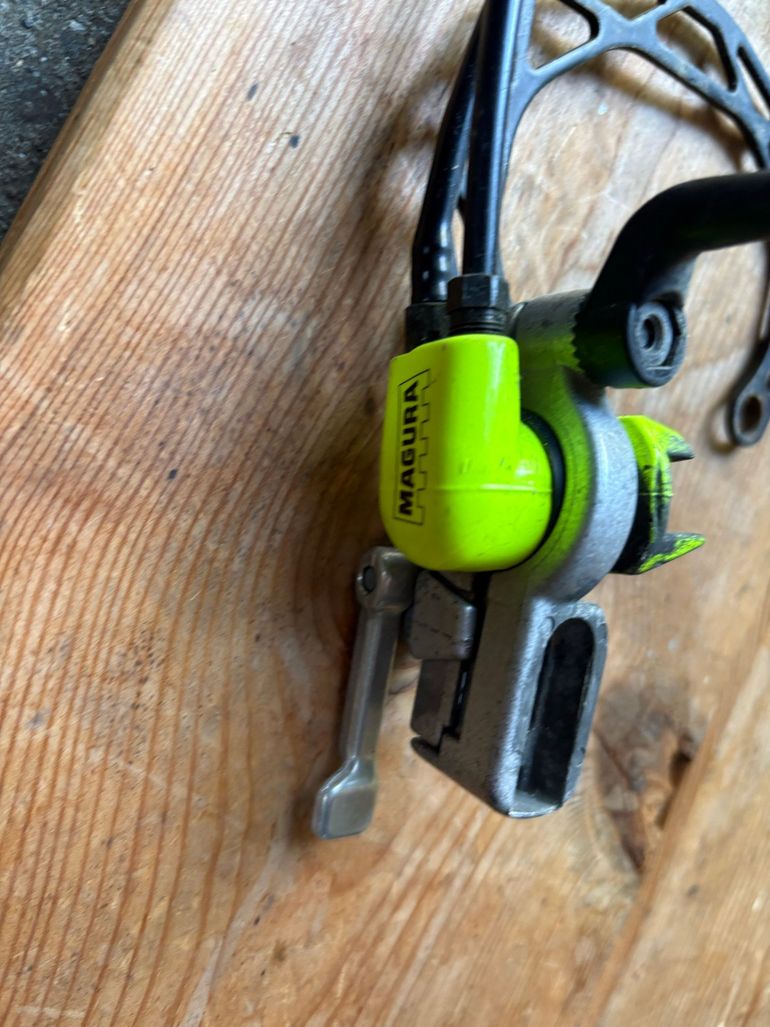 Used Magura HS33 Raceline Hydraulic Rim Brake bike — image 2 of 7