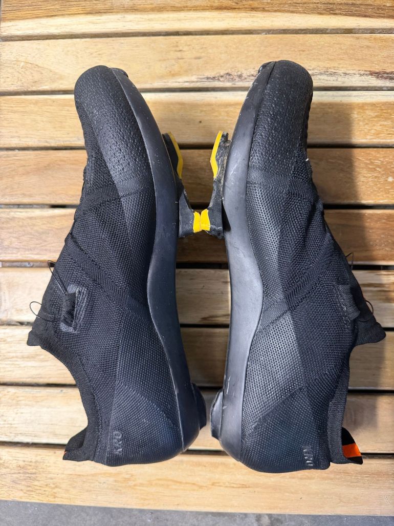 Used Dmt KR0 Road Cycling Shoes bike — image 2 of 4