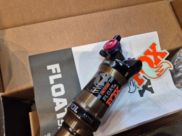 Used Fox Float SL 165x45 bike — image 2 of 3
