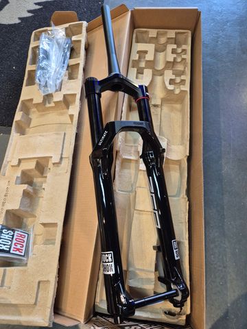 Brugt RockShox ZEB Ultimate Charger 3.2 RC2 LinearXL Fork