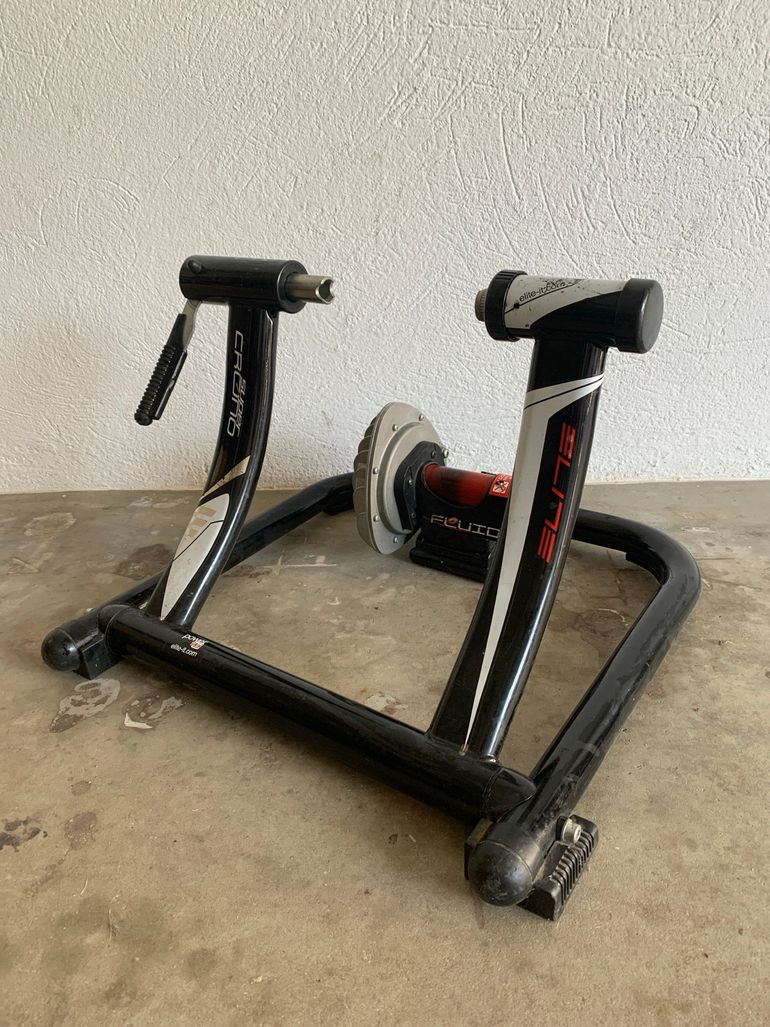 Used Elite SuperCrono Power Fluid ElastoGel Trainer 2011 bike — image 2 of 8