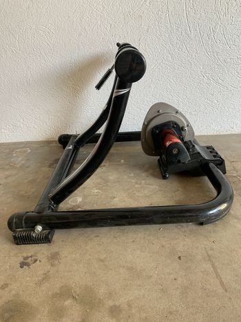 Used Elite SuperCrono Power Fluid ElastoGel Trainer 2011 bike — image 4 of 8
