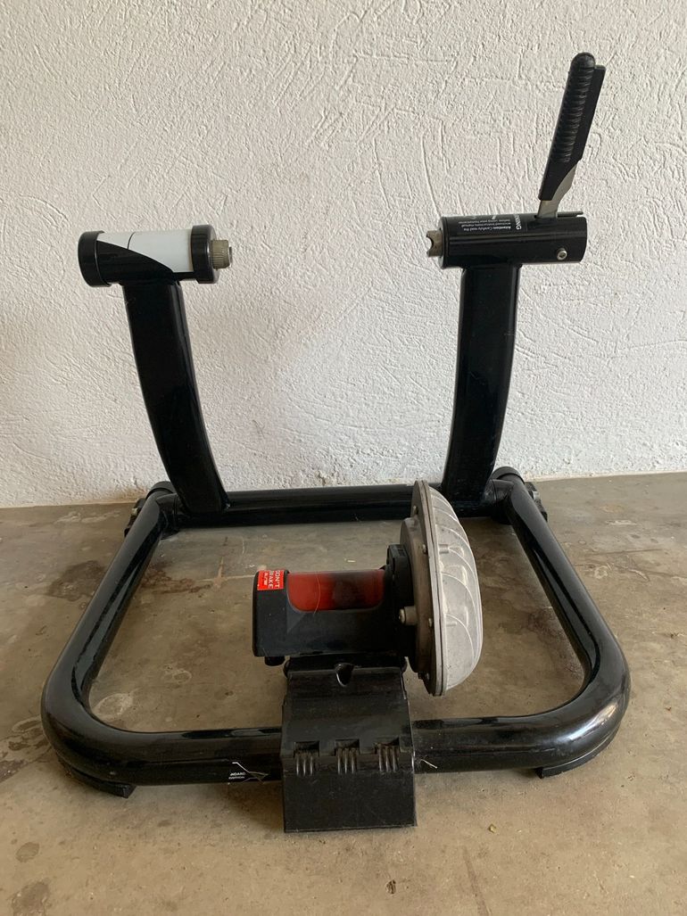 Used Elite SuperCrono Power Fluid ElastoGel Trainer 2011 bike — image 5 of 8