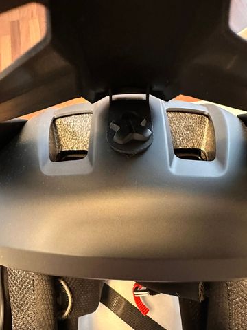 Used Fox Rampage Helmet 2025 bike — image 14 of 18