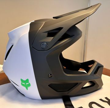 Used Fox Rampage Helmet 2025 bike — image 6 of 18