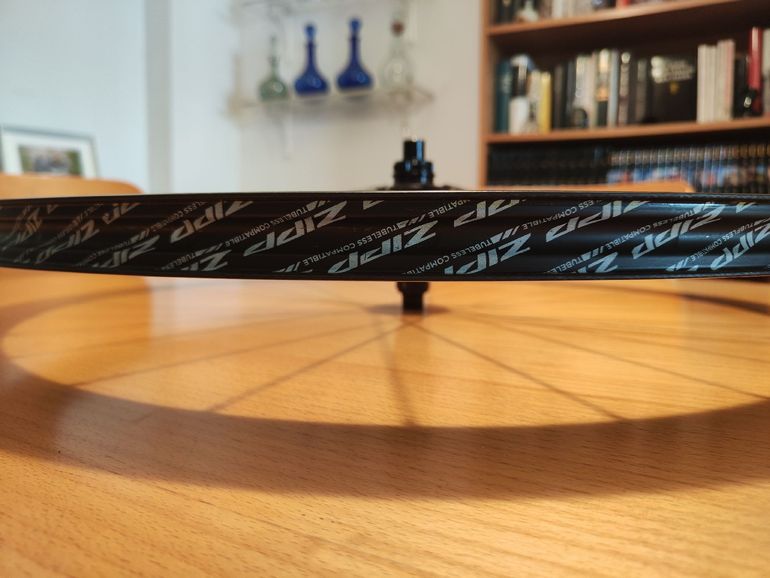 Brugt Sram Zipp 303 S 2025 bike — billede 3 af 9
