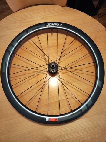 Brugt Sram Zipp 303 S 2025 bike — billede 2 af 9