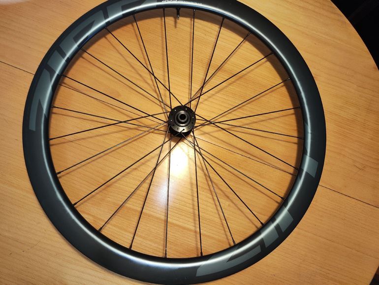 Brugt Sram Zipp 303 S 2025 bike — billede 7 af 9