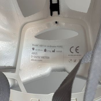 Použité ABUS AirBreaker Pure White Size M bike — obrázek 9 z 10