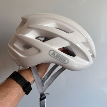 Použité ABUS AirBreaker Pure White Size M bike