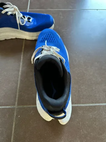 Used Hoka running shoes bike — image 4 of 7