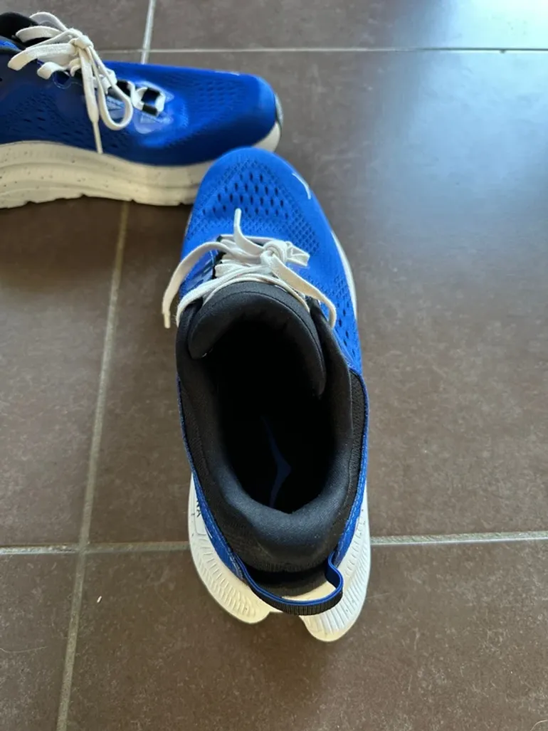 Used Hoka running shoes bike — image 4 of 7