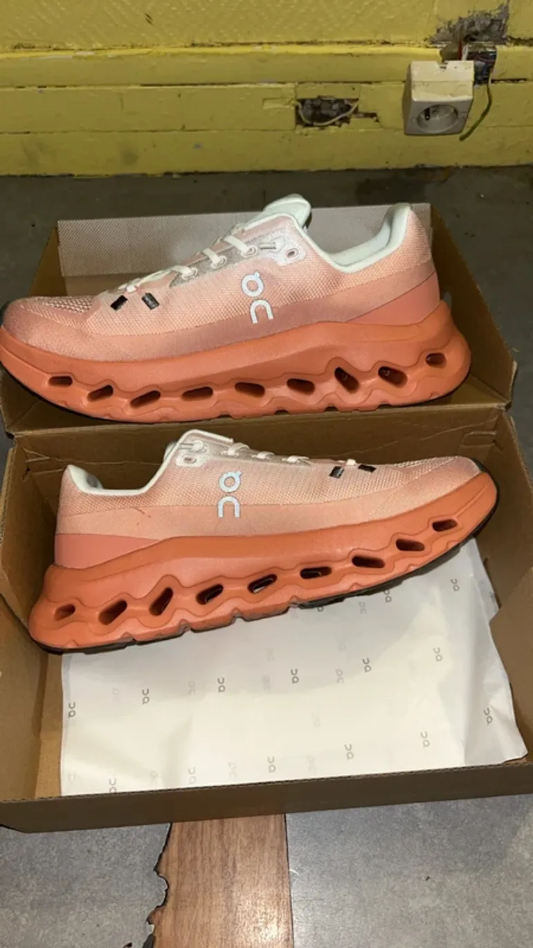 Used Orange On Cloud bike — image 7 of 10
