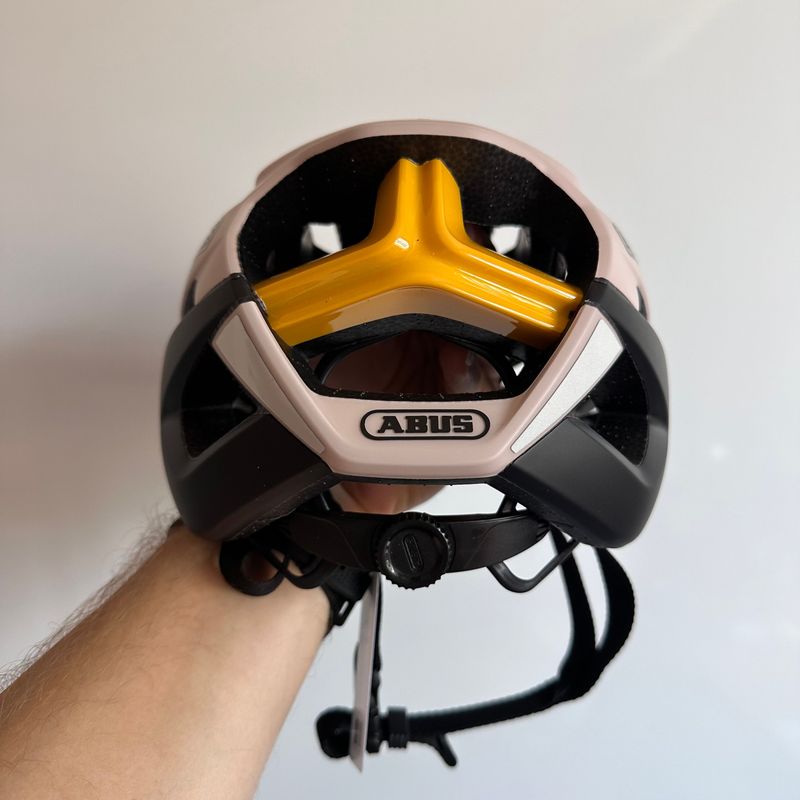 Tweedehands ABUS StormChaser Beige Black Helmet bike — afbeelding 6 van 11