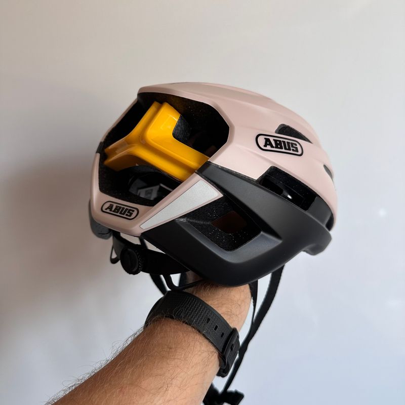 Tweedehands ABUS StormChaser Beige Black Helmet bike — afbeelding 3 van 11