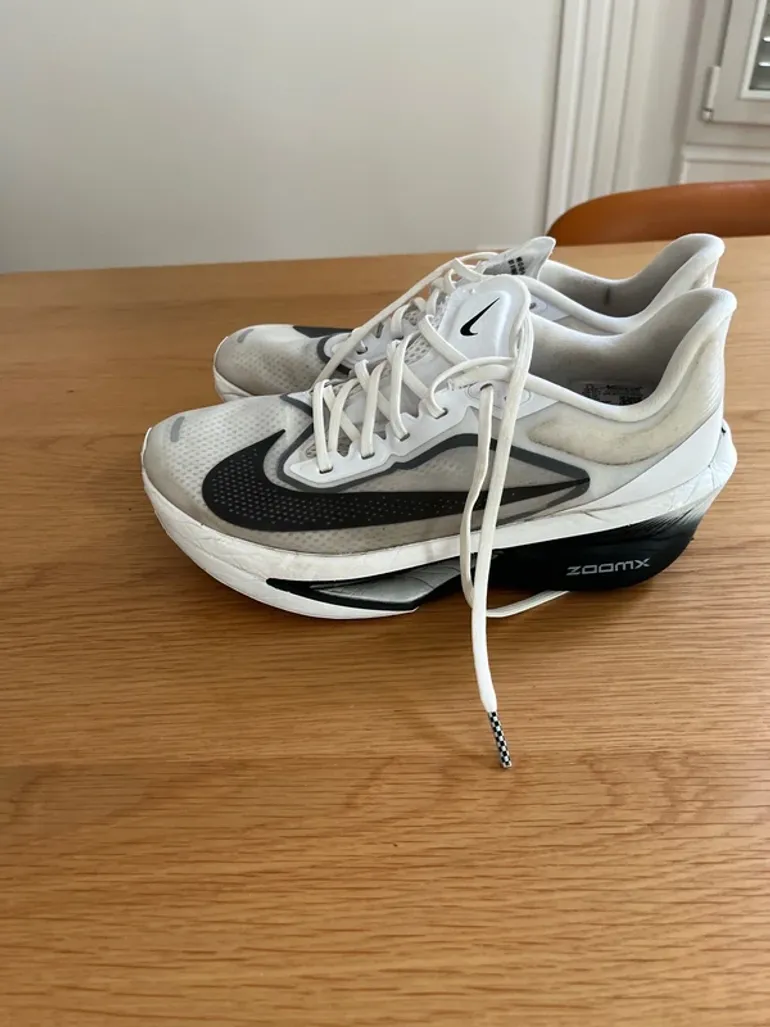 Used Nike Zoom Fly 6 bike — image 3 of 7