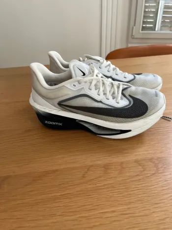Used Nike Zoom Fly 6 bike