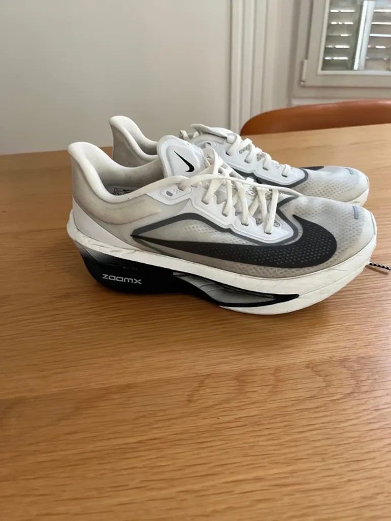 Used Nike Zoom Fly 6 bike — image 1 of 7