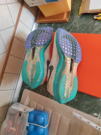 Used Gamma ZoomX Vaporfly Next% 3 bike — image 4 of 6