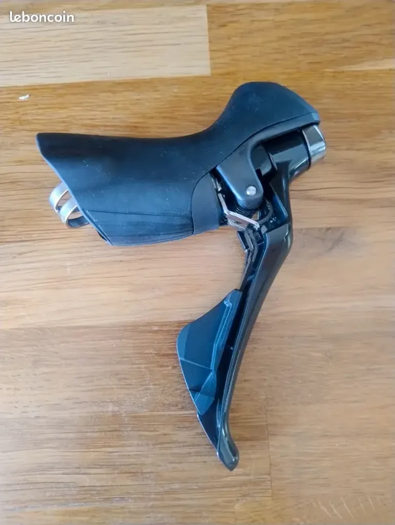 Used Shimano ST-R8000 bike — image 5 of 8
