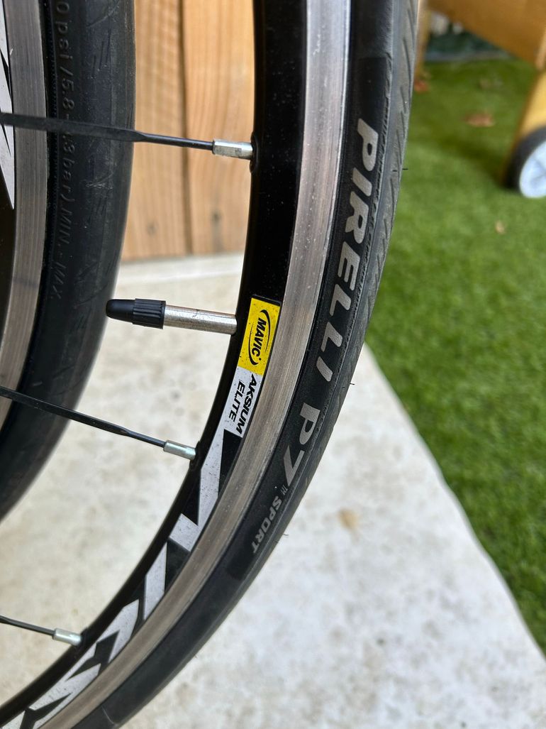 Brugt Mavic Aksium Elite Wheelset bike — billede 2 af 4