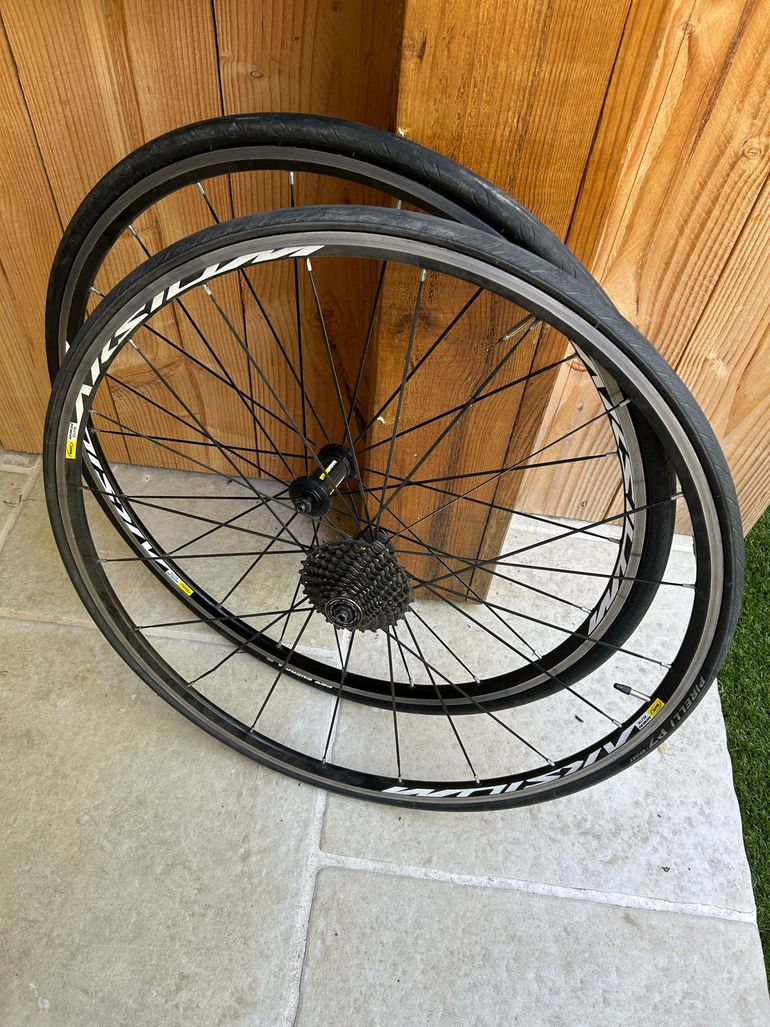 Brugt Mavic Aksium Elite Wheelset bike — billede 1 af 4