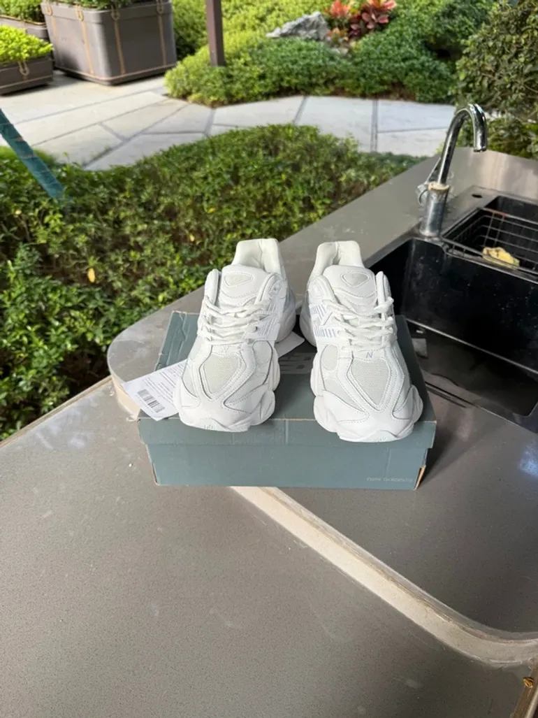 Used New Balance 9060 bike — image 2 of 8
