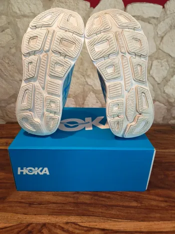 Used Hoka Bondi 9 bike — image 4 of 15