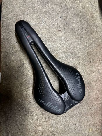 Used Selle Italia Flite Superflow Carbon 2023 bike