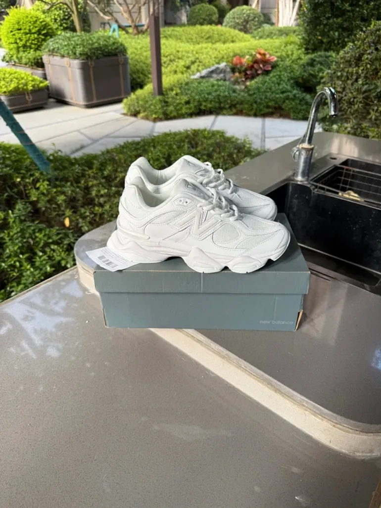 Used New Balance 9060 bike — image 3 of 8