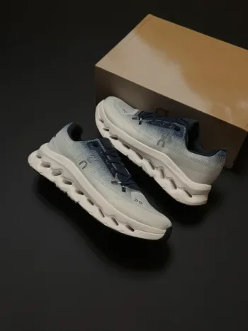 Used On Running Cloud bike — image 2 of 4