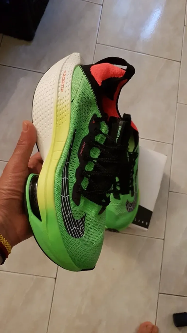 Used Nike Air Zoom Alphafly Next% bike — image 2 of 11