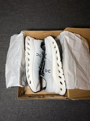 Used On Running Shoes Size 44 bike — image 5 of 5