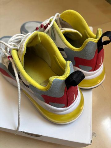 Tweedehands Nike air max 270 react bike — afbeelding 6 van 6