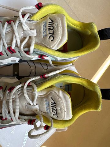 Tweedehands Nike air max 270 react bike — afbeelding 2 van 6
