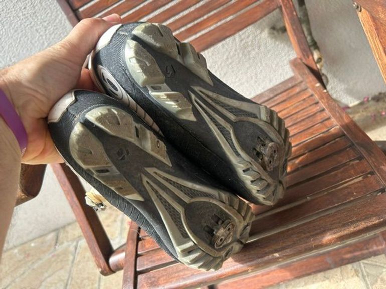 Used Bontrager MTB Shoes 2016 bike — image 3 of 4