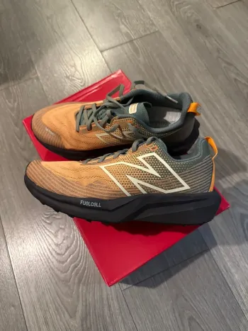 Gebrauchtes New Balance Venym Trail v1 bike — Bild 2 von 3