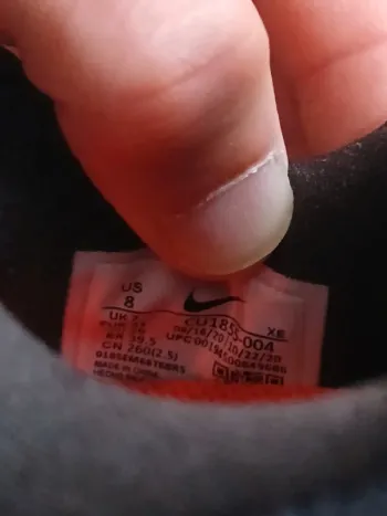 Used Nike Air Zoom Vomero 15 bike — image 9 of 10
