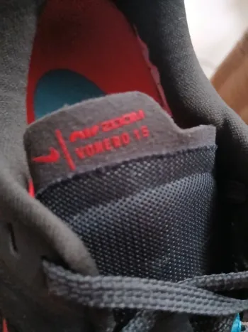 Used Nike Air Zoom Vomero 15 bike — image 5 of 10