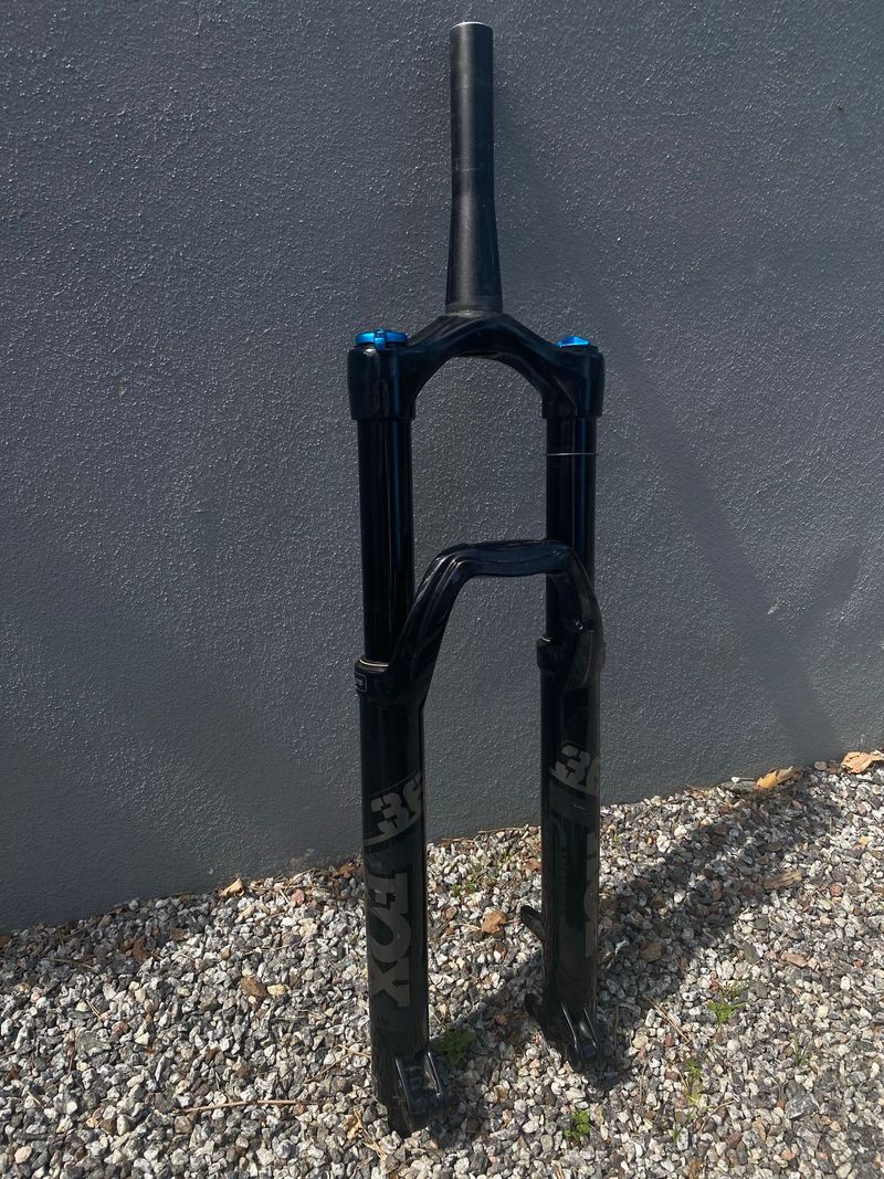 Used Fox 36 rhythm 2022 bike — image 1 of 6