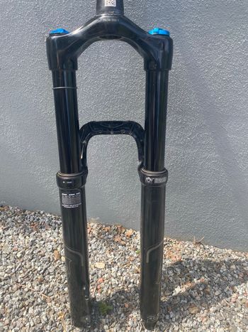 Použité Fox 36 rhythm 2022 bike — obrázek 5 z 6